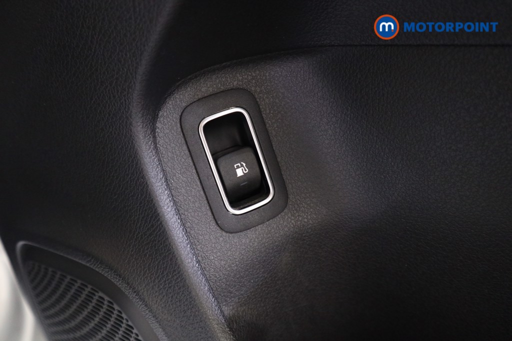 Mercedes-Benz A Class Amg Line Automatic Petrol Plug-In Hybrid Saloon - Stock Number (1563255) - 10th supplementary image
