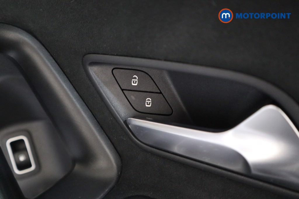 Mercedes-Benz A Class Amg Line Automatic Petrol Plug-In Hybrid Saloon - Stock Number (1563255) - 12th supplementary image