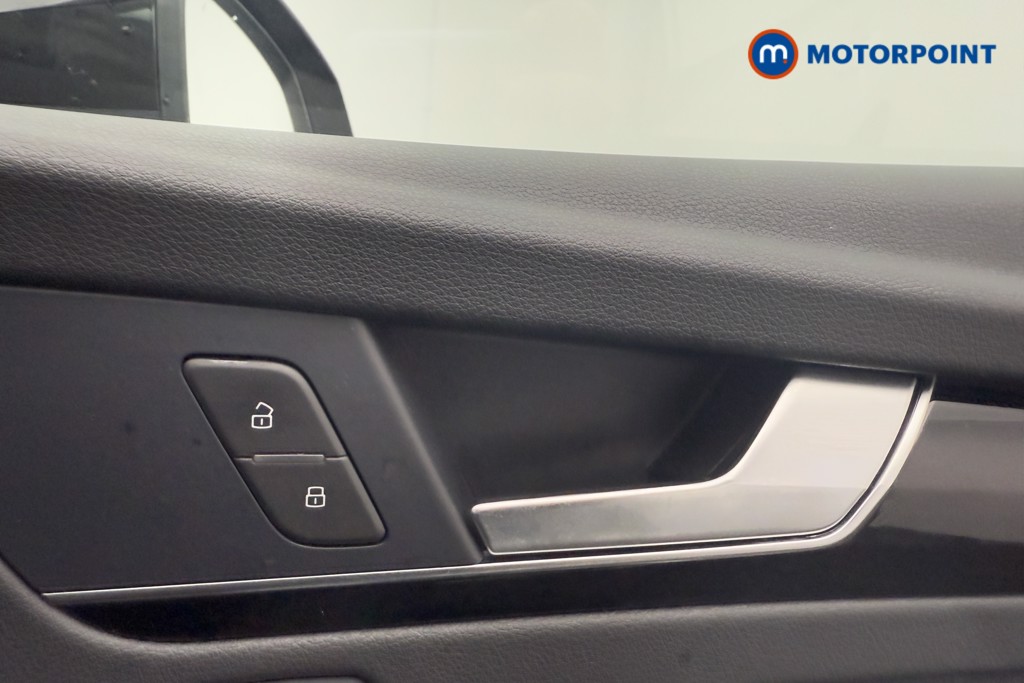 Audi Q5 Black Edition Automatic Diesel SUV - Stock Number (1563572) - 19th supplementary image
