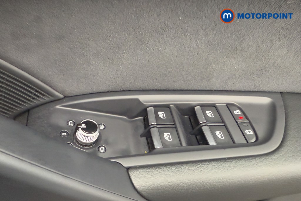Audi Q5 Black Edition Automatic Diesel SUV - Stock Number (1563572) - 20th supplementary image