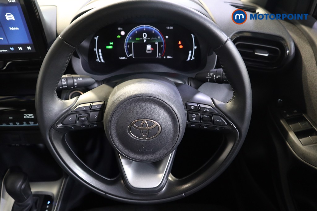 Toyota Yaris Cross Icon Automatic Petrol-Electric Hybrid Estate - Stock Number (1563891) - 2nd supplementary image