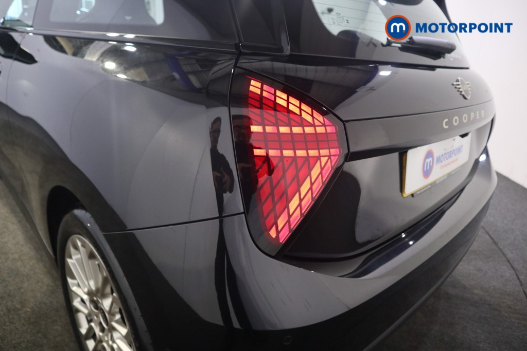 Mini Cooper E Exclusive Automatic Electric Hatchback - Stock Number (1564000) - 18th supplementary image
