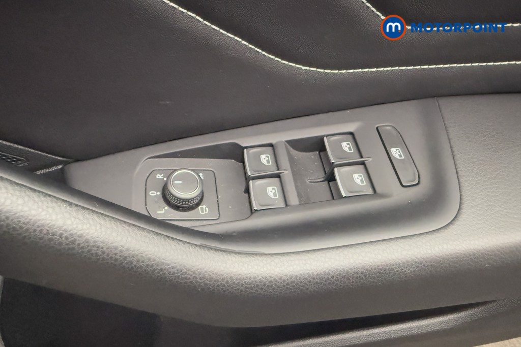 Volkswagen Arteon R-Line Automatic Petrol Estate - Stock Number (1564024) - 15th supplementary image