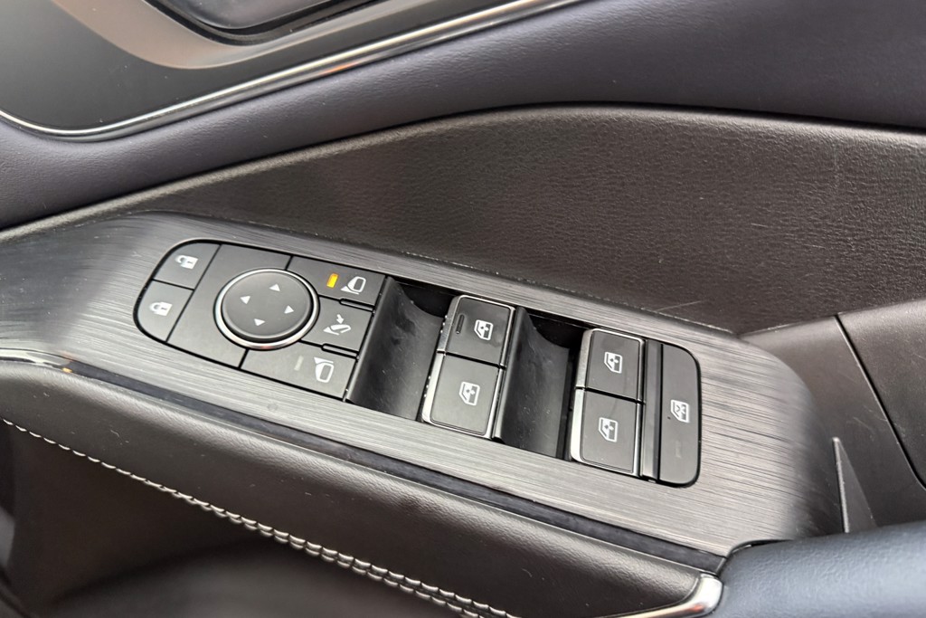 Nissan Qashqai Tekna Manual Petrol SUV - Stock Number (1543666) - 15th supplementary image