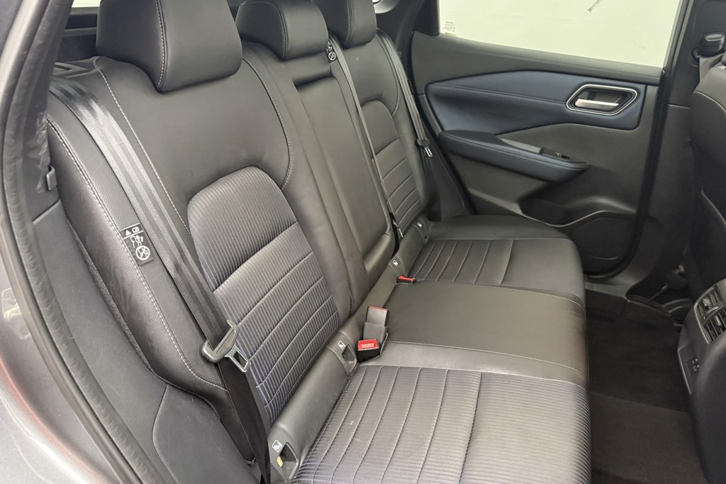Nissan Qashqai Tekna Manual Petrol SUV - Stock Number (1543666) - 20th supplementary image