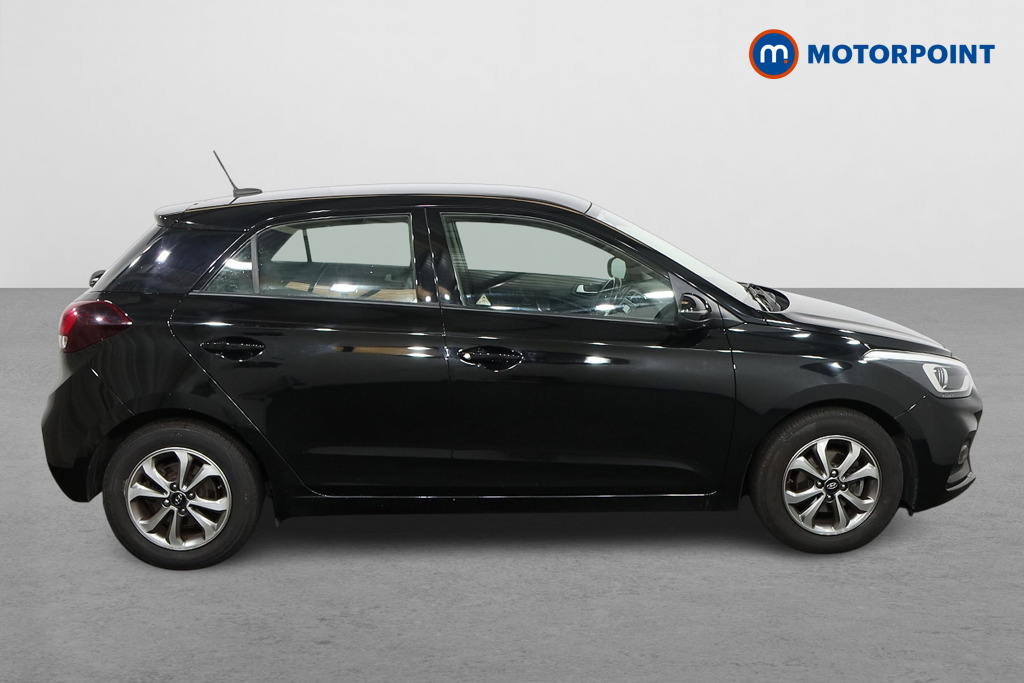 Hyundai I20 SE Manual Petrol Hatchback - Stock Number (1549826) - Drivers side