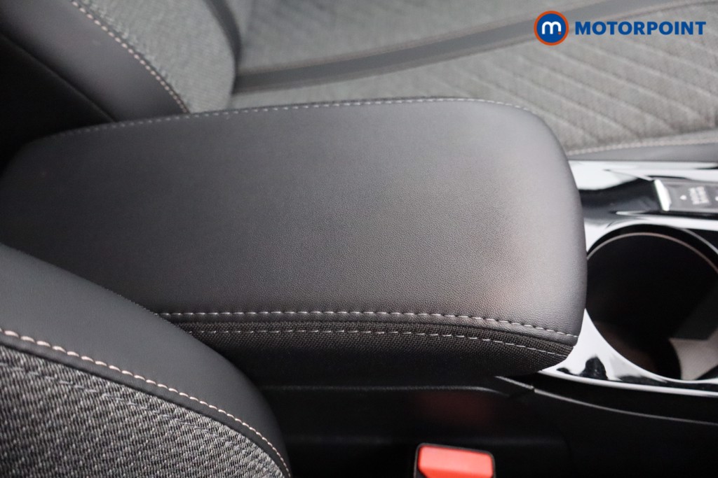 Peugeot 208 Allure Manual Petrol Hatchback - Stock Number (1554268) - 7th supplementary image