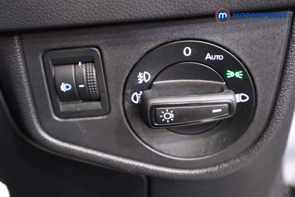 Volkswagen Taigo Life Manual Petrol SUV - Stock Number (1554856) - 14th supplementary image