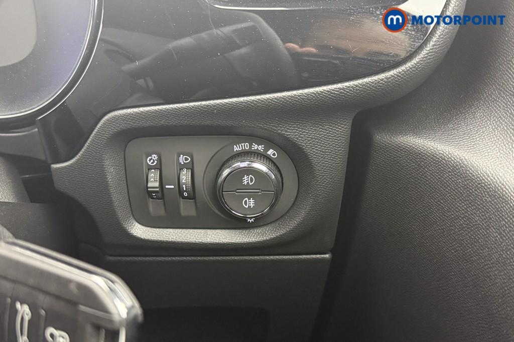 Vauxhall Corsa GS Manual Petrol Hatchback - Stock Number (1555082) - 9th supplementary image