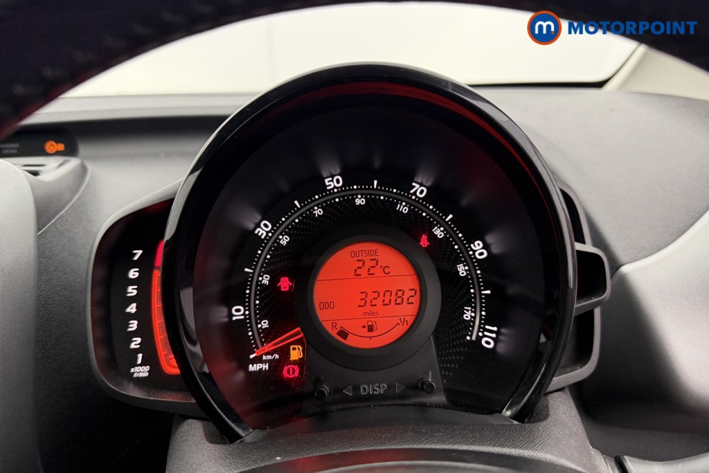Toyota Aygo X-Play Manual Petrol Hatchback - Stock Number (1555909) - 4th supplementary image
