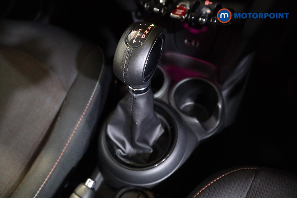 Mini Hatchback Cooper Automatic Petrol Hatchback - Stock Number (1556079) - 7th supplementary image