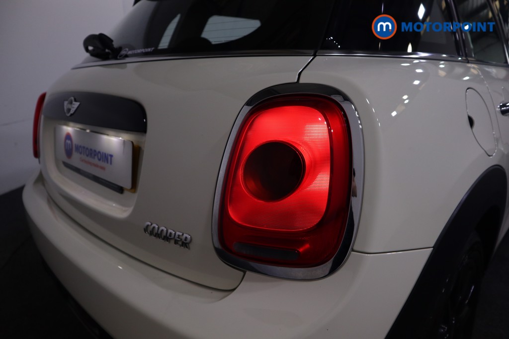 Mini Hatchback Cooper Automatic Petrol Hatchback - Stock Number (1556079) - 19th supplementary image