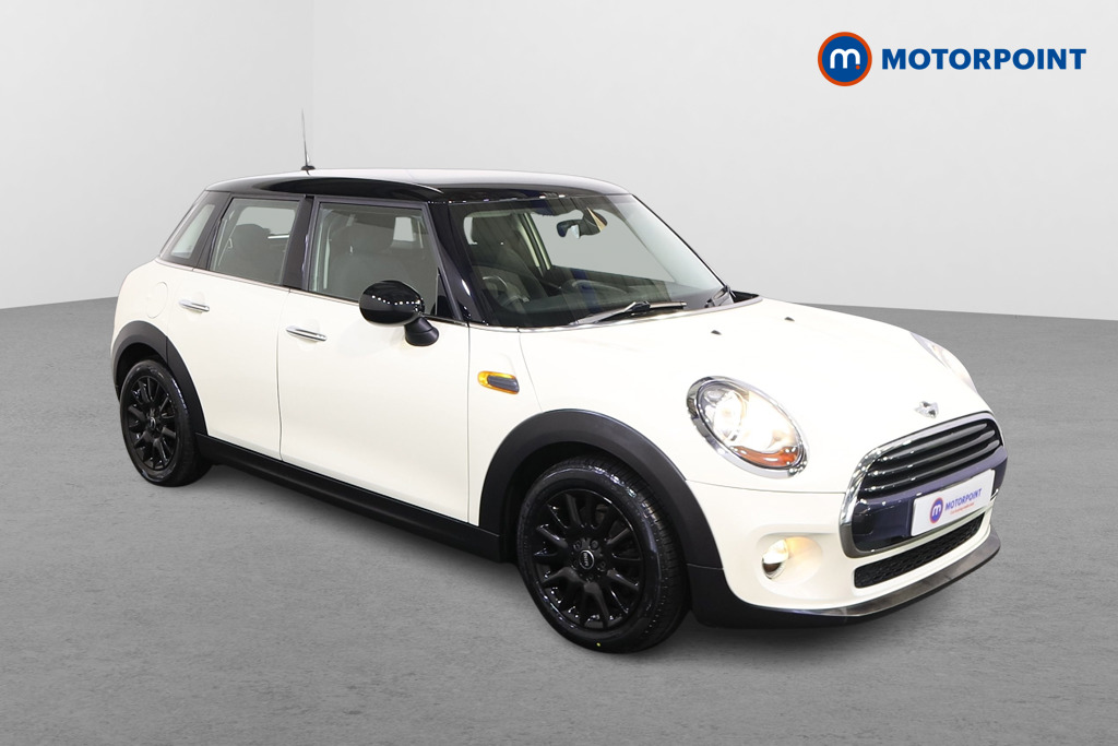 Mini Hatchback Cooper Automatic Petrol Hatchback - Stock Number (1556079) - Drivers side front corner