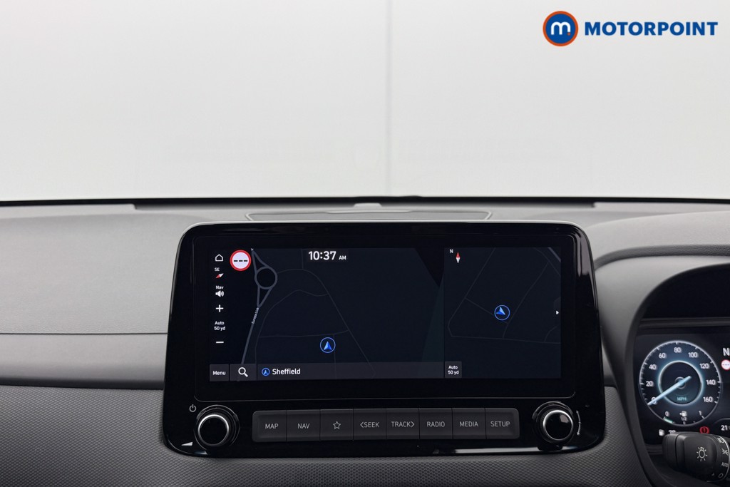 Hyundai Kona Premium Manual Petrol-Electric Hybrid SUV - Stock Number (1556922) - 2nd supplementary image