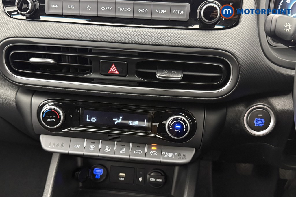 Hyundai Kona Premium Manual Petrol-Electric Hybrid SUV - Stock Number (1556922) - 4th supplementary image