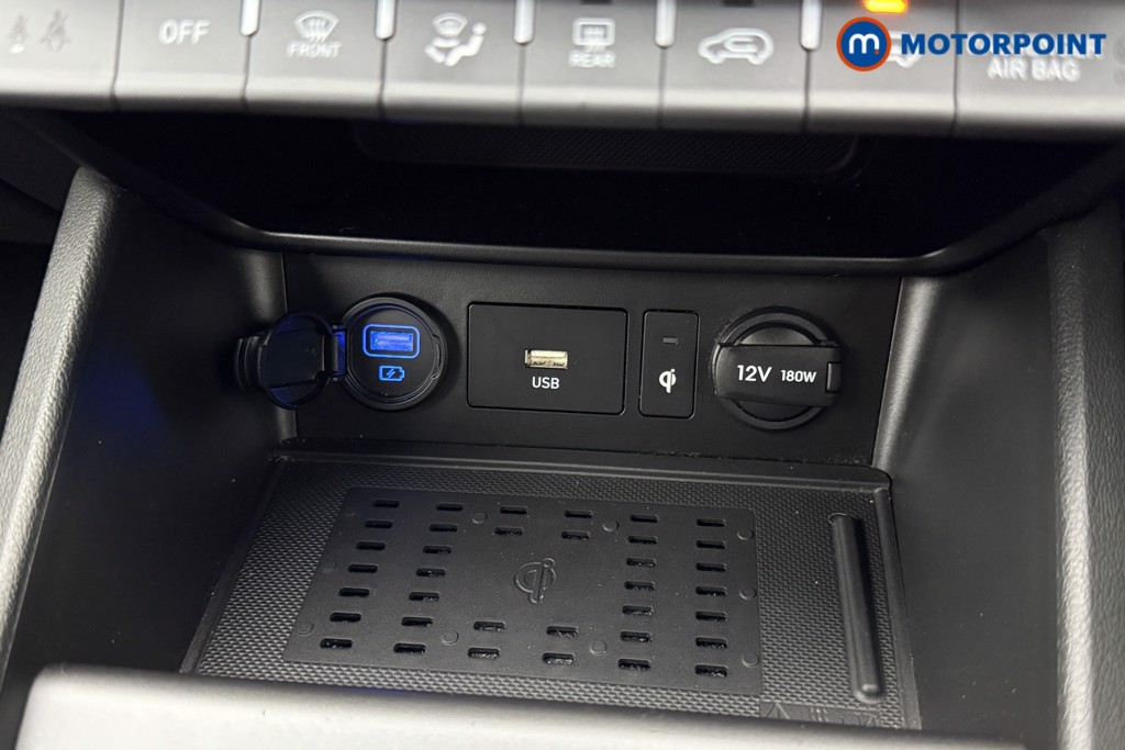Hyundai Kona Premium Manual Petrol-Electric Hybrid SUV - Stock Number (1556922) - 5th supplementary image