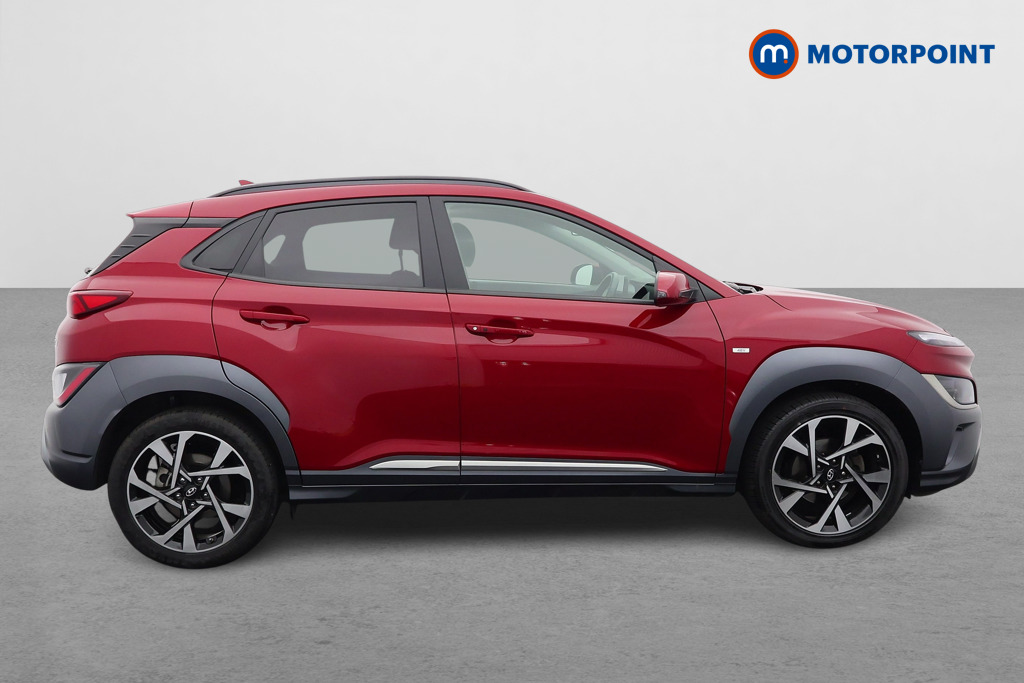 Hyundai Kona Premium Manual Petrol-Electric Hybrid SUV - Stock Number (1556922) - Drivers side