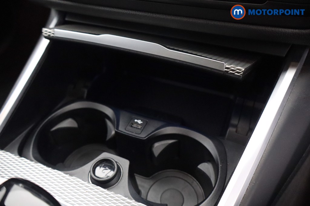 BMW 3 Series M Sport Automatic Petrol Plug-In Hybrid Estate - Stock Number (1556962) - 10th supplementary image