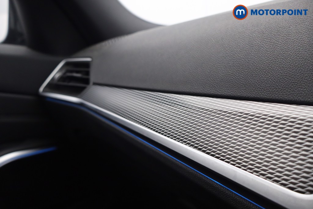 BMW 3 Series M Sport Automatic Petrol Plug-In Hybrid Estate - Stock Number (1556962) - 12th supplementary image