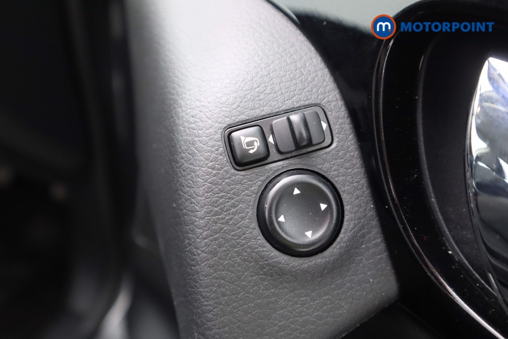 Nissan Qashqai Acenta Premium Automatic Petrol SUV - Stock Number (1557314) - 7th supplementary image