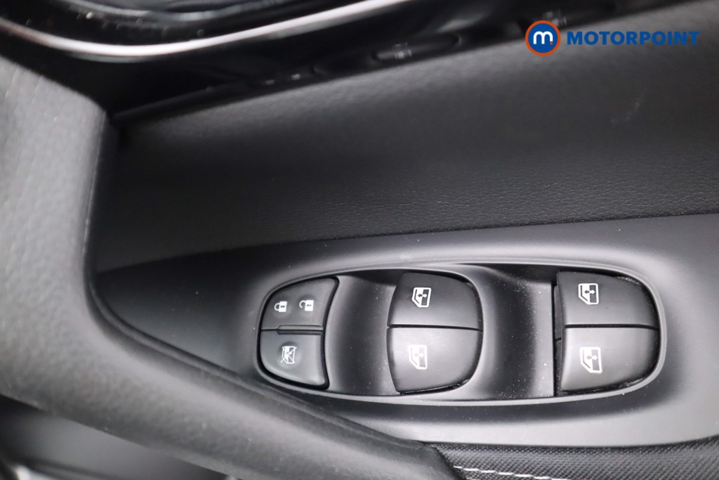 Nissan Qashqai Acenta Premium Automatic Petrol SUV - Stock Number (1557314) - 8th supplementary image