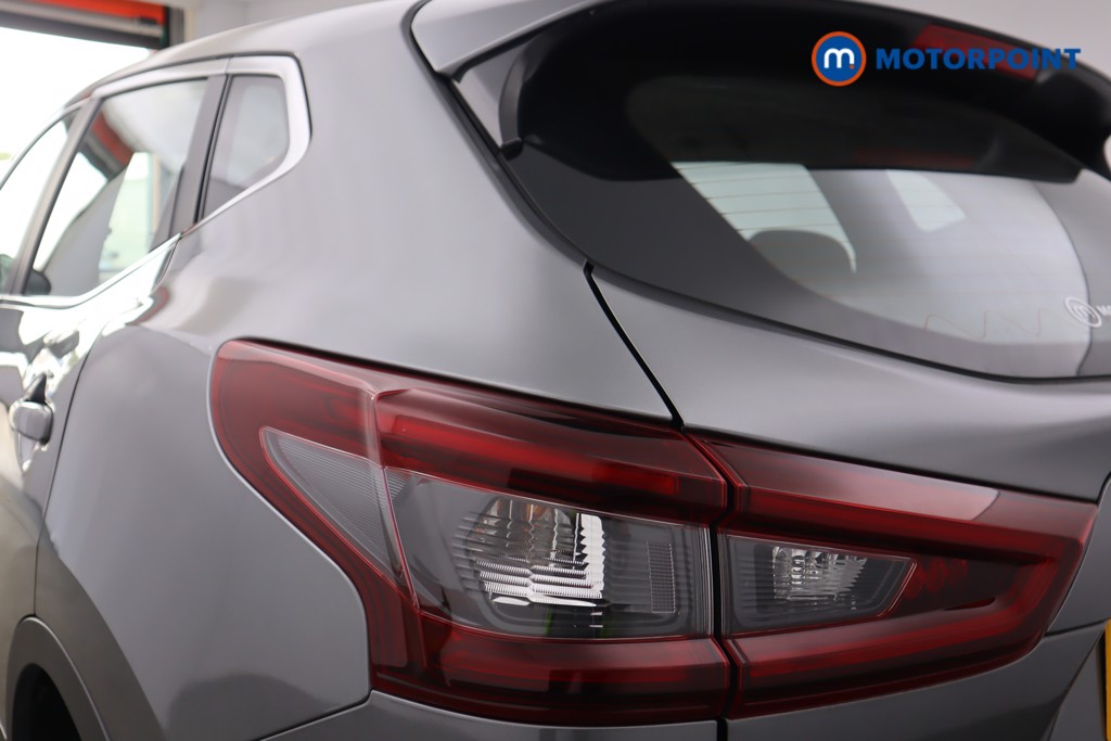 Nissan Qashqai Acenta Premium Automatic Petrol SUV - Stock Number (1557314) - 12th supplementary image