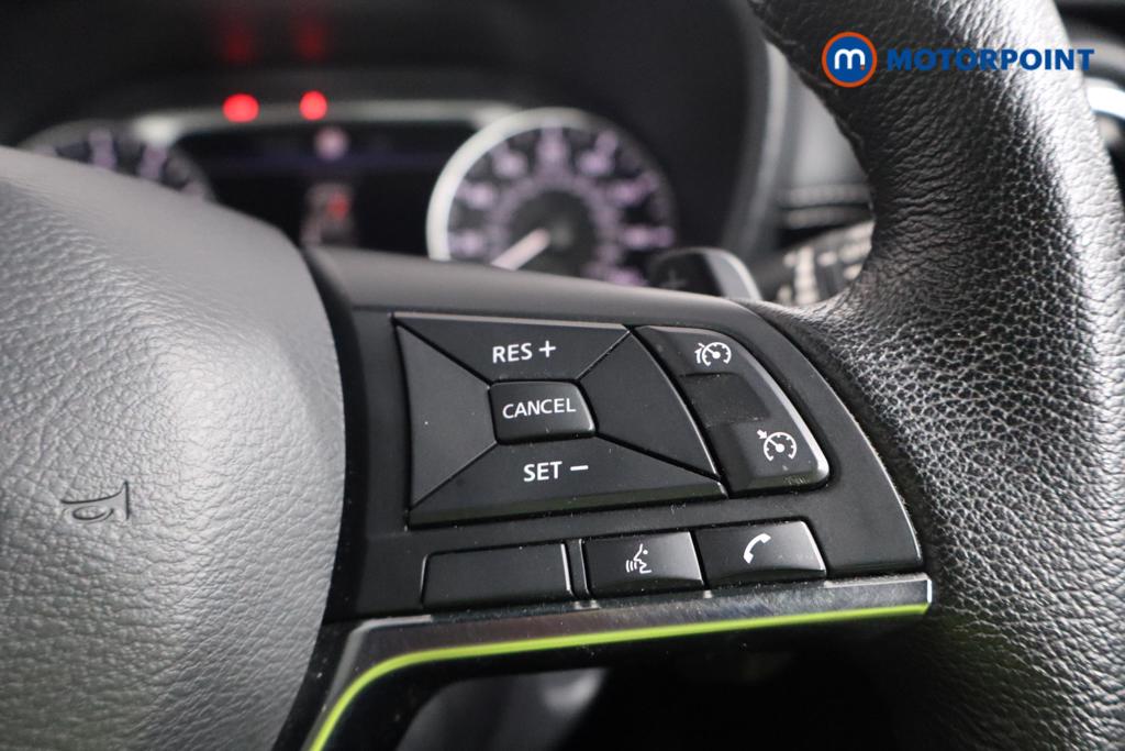 Nissan Juke N-Connecta Automatic Petrol SUV - Stock Number (1557360) - 8th supplementary image