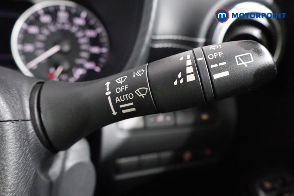 Nissan Juke N-Connecta Automatic Petrol SUV - Stock Number (1557360) - 10th supplementary image