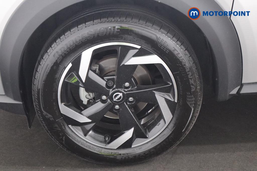 Nissan Juke N-Connecta Automatic Petrol SUV - Stock Number (1557360) - 21st supplementary image
