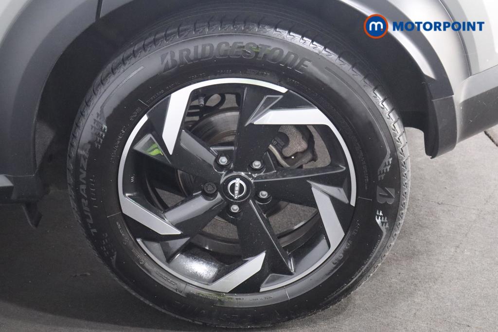 Nissan Juke N-Connecta Automatic Petrol SUV - Stock Number (1557360) - 22nd supplementary image