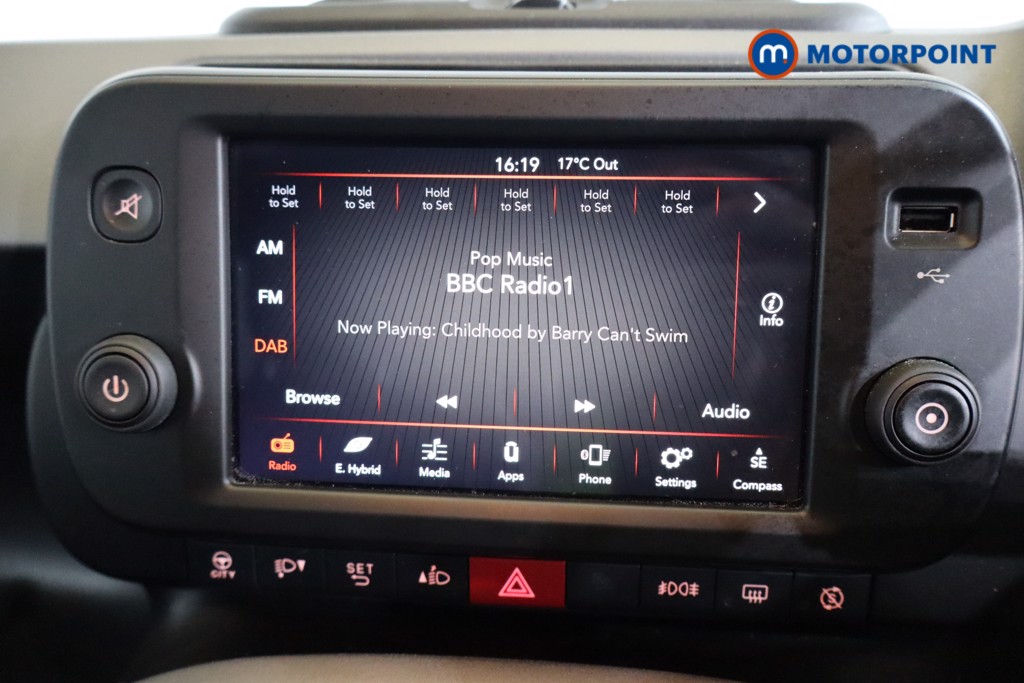 Fiat Panda Sport Manual Petrol-Electric Hybrid Hatchback - Stock Number (1558425) - 4th supplementary image