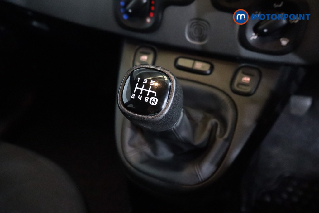 Fiat Panda Sport Manual Petrol-Electric Hybrid Hatchback - Stock Number (1558425) - 12th supplementary image