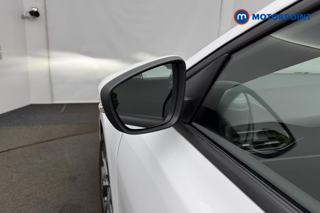 Ford Focus St-Line Edition Manual Petrol-Electric Hybrid Hatchback - Stock Number (1558483) - 29th supplementary image