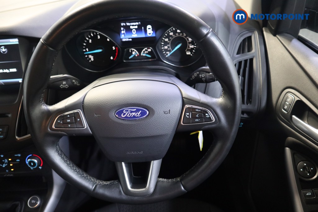 Ford Focus Zetec Manual Diesel Hatchback - Stock Number (1558488) - 2nd supplementary image