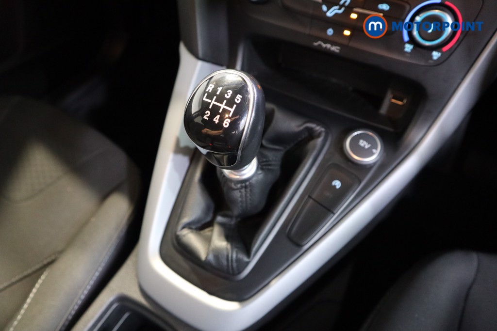 Ford Focus Zetec Manual Diesel Hatchback - Stock Number (1558488) - 9th supplementary image