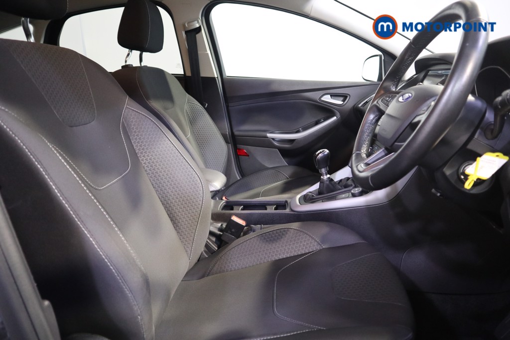 Ford Focus Zetec Manual Diesel Hatchback - Stock Number (1558488) - 11th supplementary image