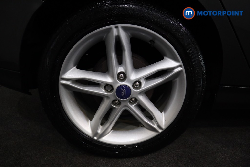 Ford Focus Zetec Manual Diesel Hatchback - Stock Number (1558488) - 15th supplementary image