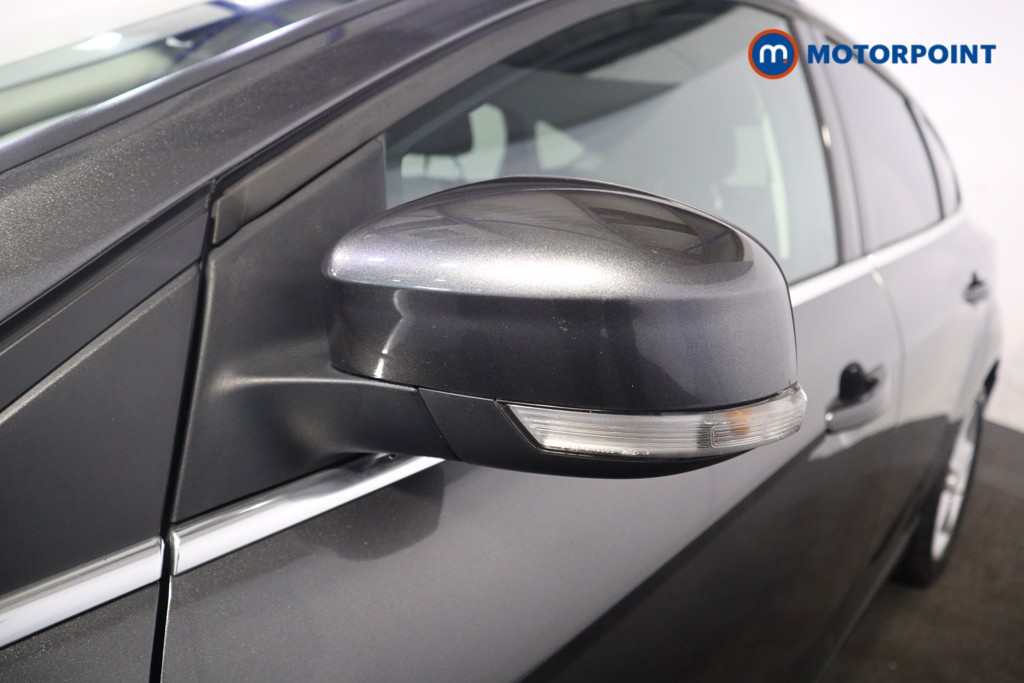 Ford Focus Zetec Manual Diesel Hatchback - Stock Number (1558488) - 22nd supplementary image