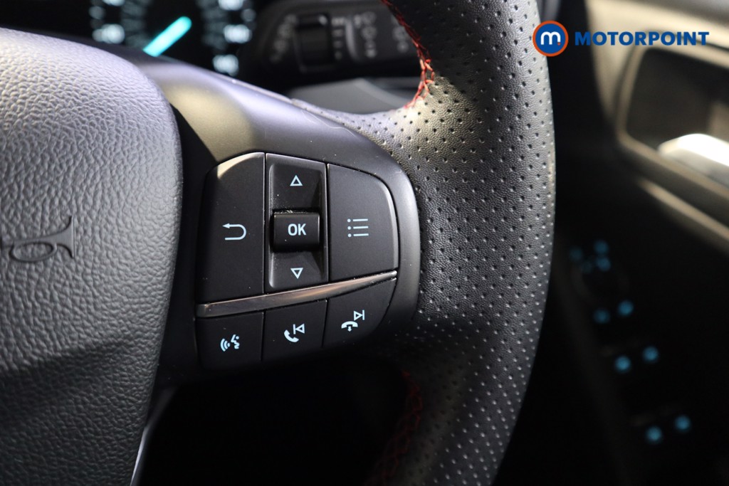 Ford Focus St-Line Manual Petrol Hatchback - Stock Number (1558593) - 4th supplementary image