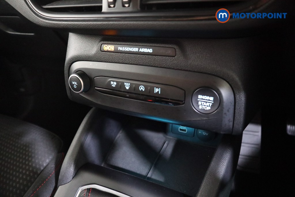 Ford Focus St-Line Manual Petrol Hatchback - Stock Number (1558593) - 7th supplementary image
