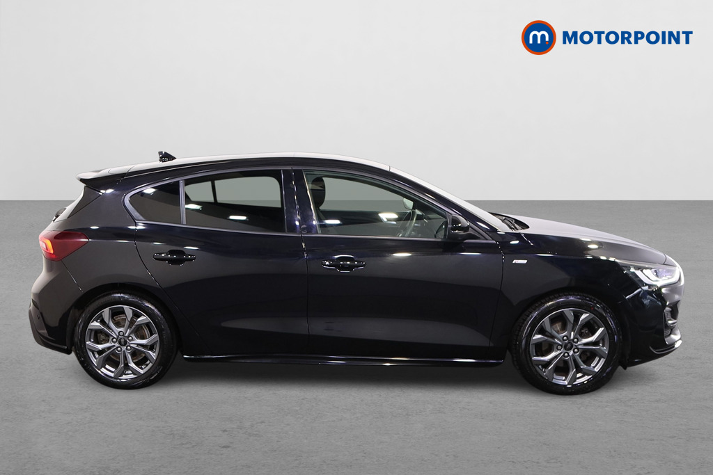 Ford Focus St-Line Manual Petrol Hatchback - Stock Number (1558593) - Drivers side