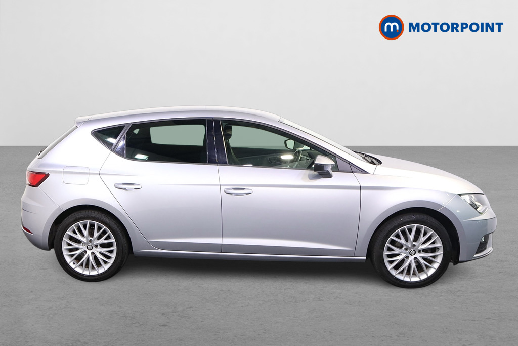 Seat Leon Se Dynamic Manual Petrol Hatchback - Stock Number (1559008) - Drivers side