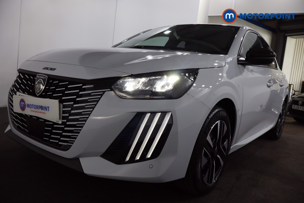 Peugeot 208 Allure Automatic Petrol-Electric Hybrid Hatchback - Stock Number (1559317) - 29th supplementary image