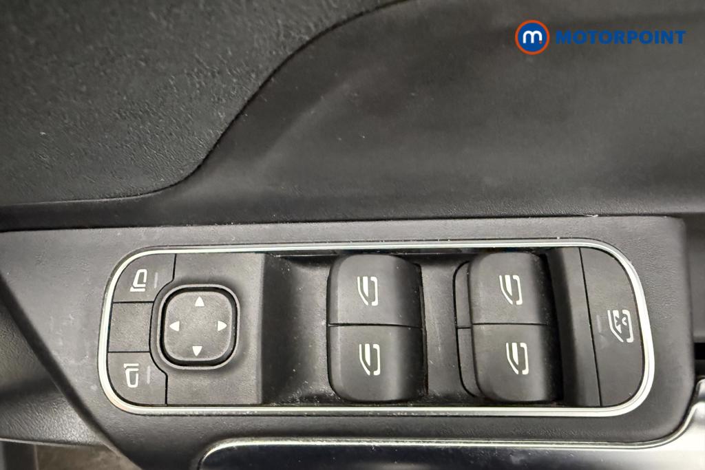 Mercedes-Benz GLA Amg Line Automatic Petrol SUV - Stock Number (1559554) - 19th supplementary image