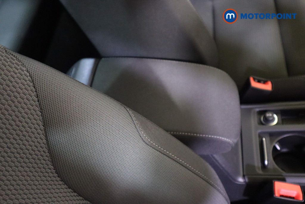 Volkswagen Golf Match Edition Manual Petrol Hatchback - Stock Number (1559996) - 26th supplementary image