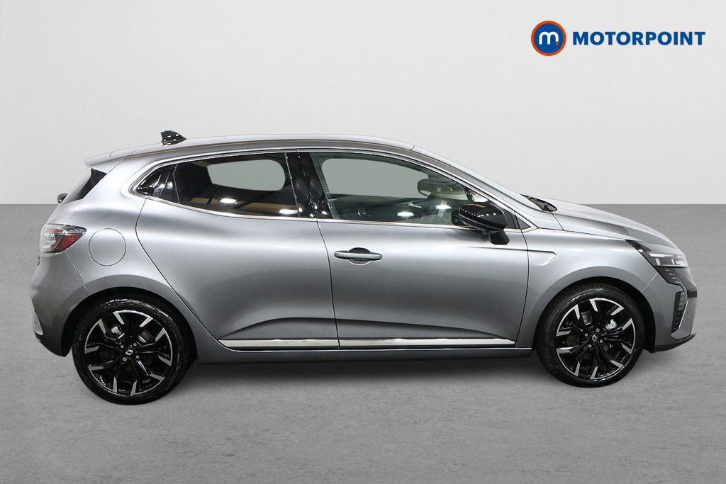 Renault Clio Techno Automatic Petrol-Electric Hybrid Hatchback - Stock Number (1560279) - Drivers side