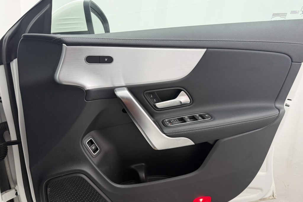 Mercedes-Benz CLA Amg Line Automatic Petrol Coupe - Stock Number (1560328) - 14th supplementary image