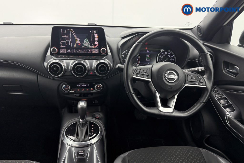 Nissan Juke N-Connecta Automatic Petrol SUV - Stock Number (1560429) - 1st supplementary image
