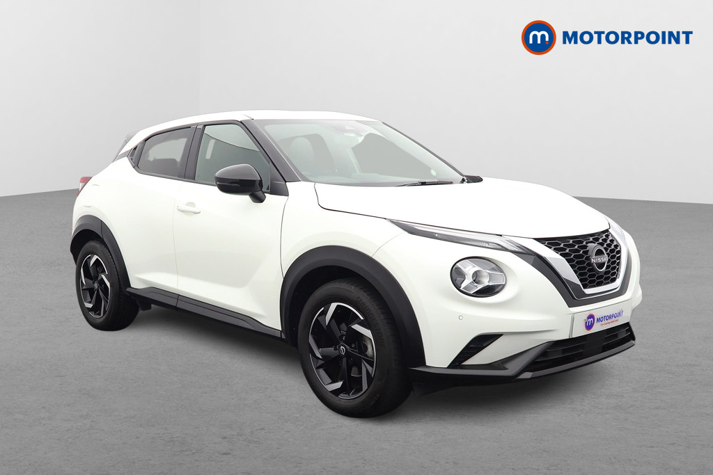 Nissan Juke N-Connecta Automatic Petrol SUV - Stock Number (1560429) - Drivers side front corner