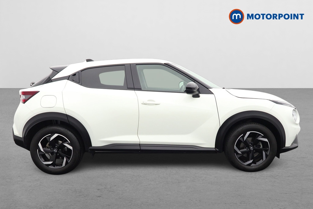 Nissan Juke N-Connecta Automatic Petrol SUV - Stock Number (1560429) - Drivers side